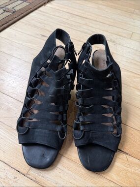 Diana Ferrari Black Strappy Suede Gladiator Sandals